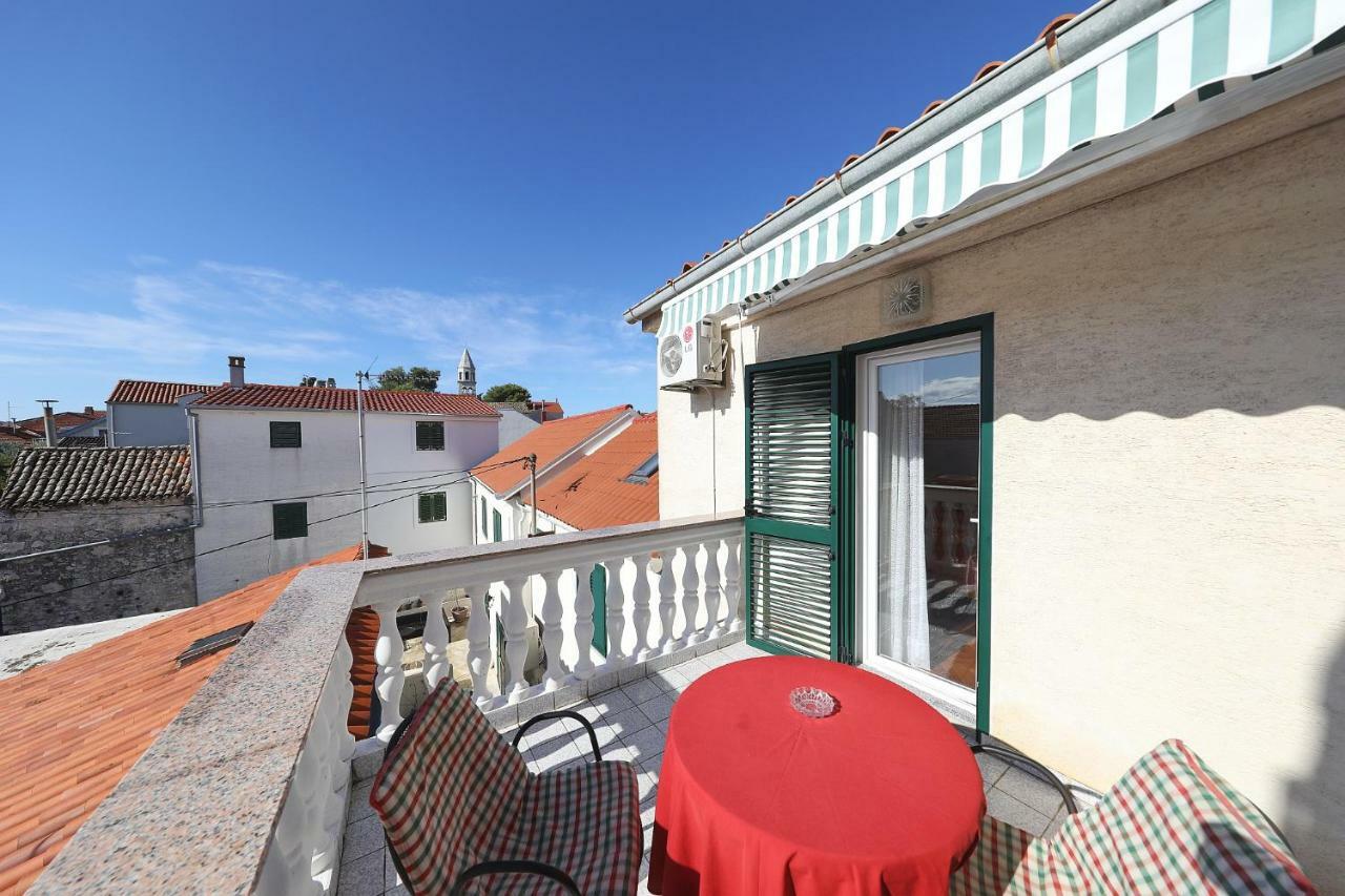 Apartments Vedrana Biograd Na Moru Luaran gambar