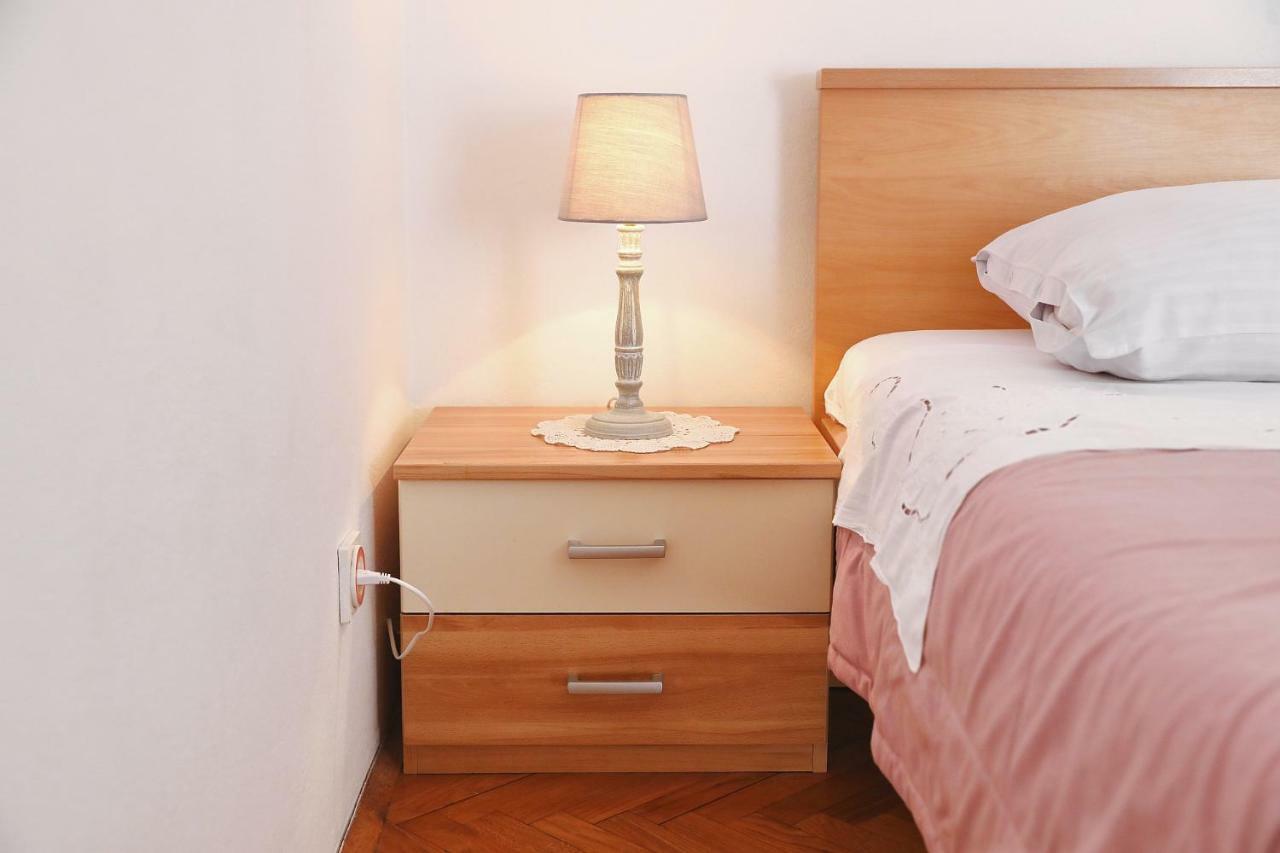 Apartments Vedrana Biograd Na Moru Luaran gambar