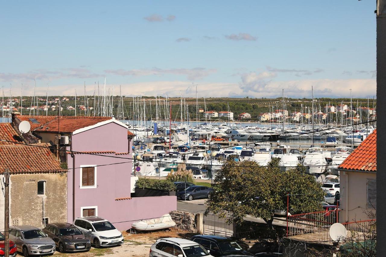 Apartments Vedrana Biograd Na Moru Luaran gambar