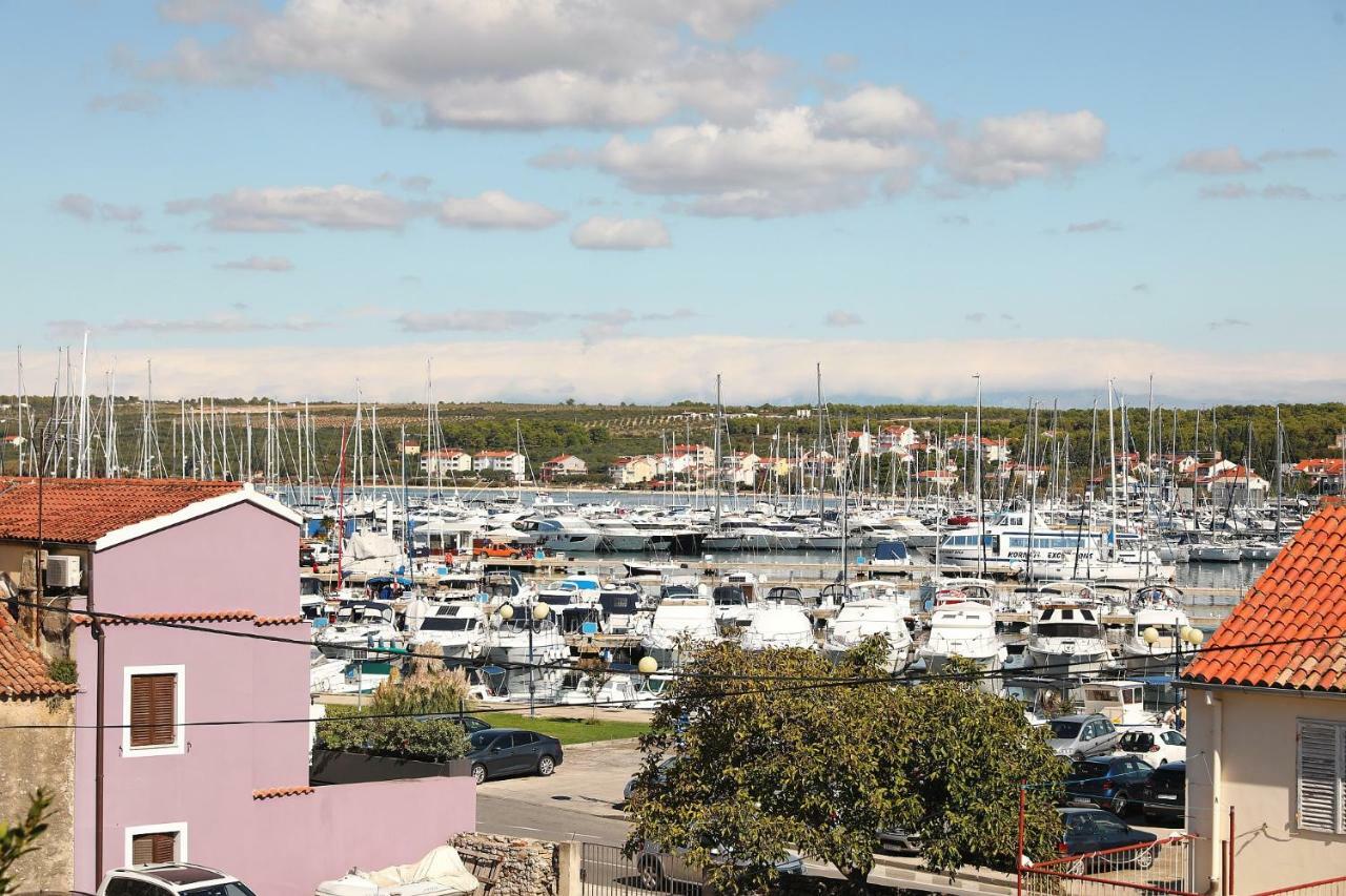 Apartments Vedrana Biograd Na Moru Luaran gambar