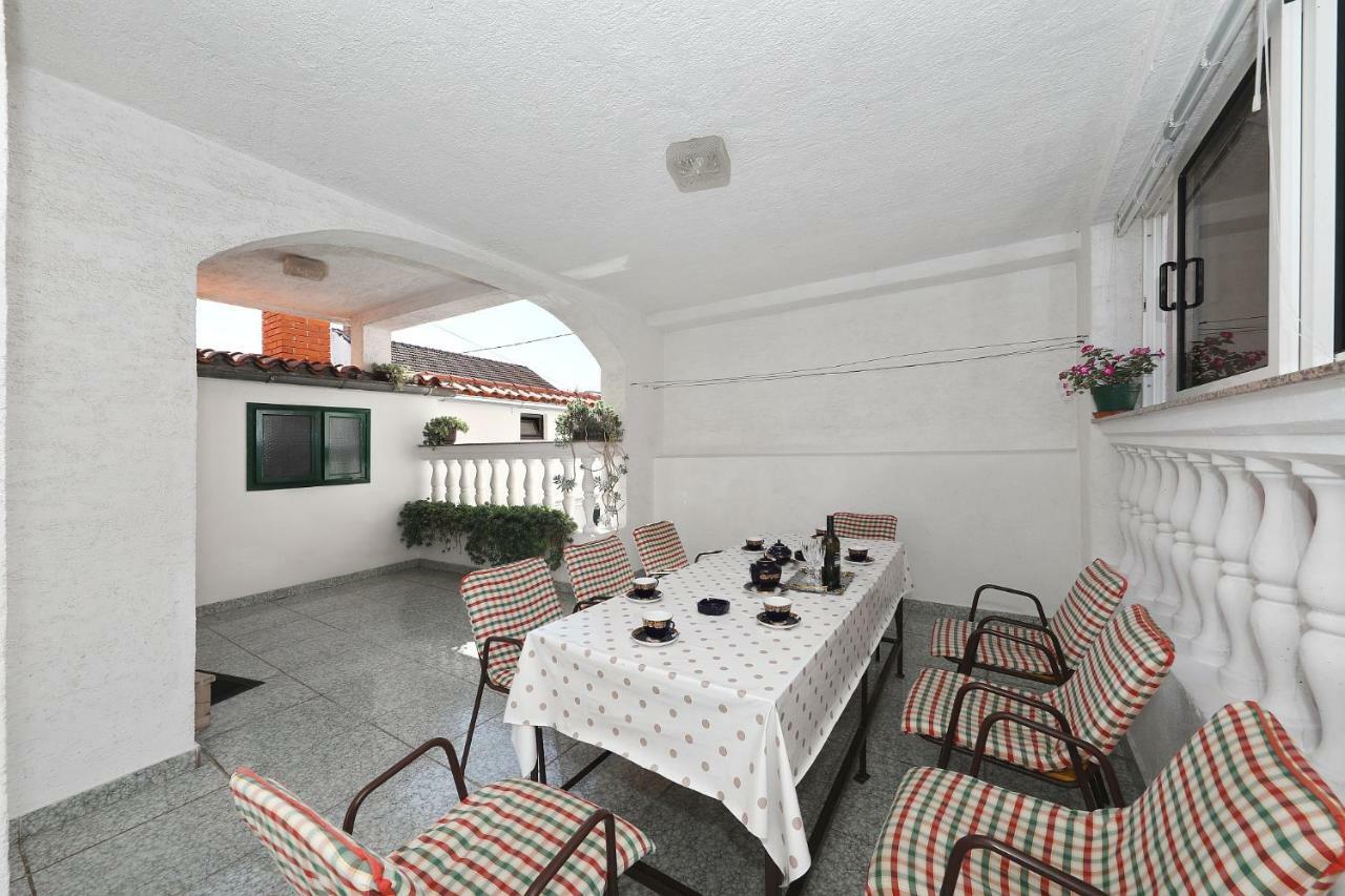 Apartments Vedrana Biograd Na Moru Luaran gambar