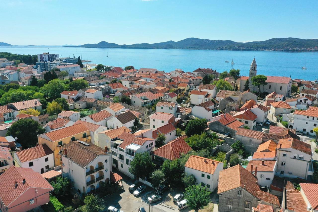 Apartments Vedrana Biograd Na Moru Luaran gambar